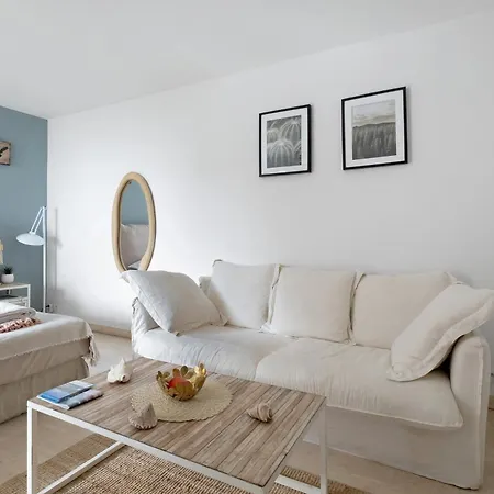 La Tranquillite Bleue Apartment *